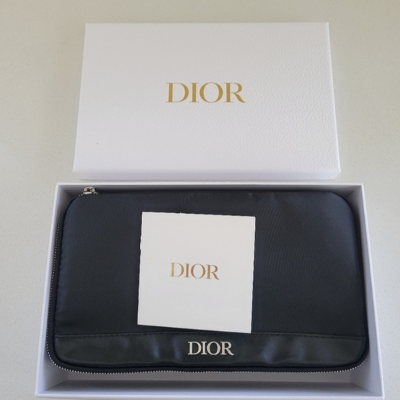 Christian dior limited edition makeup set with brushes - Picture 2 of 14
